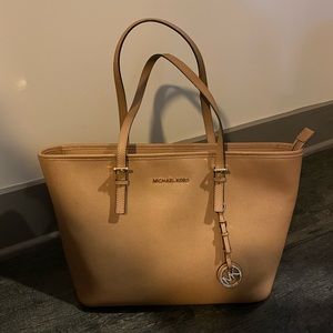 Michael Kors Tote
